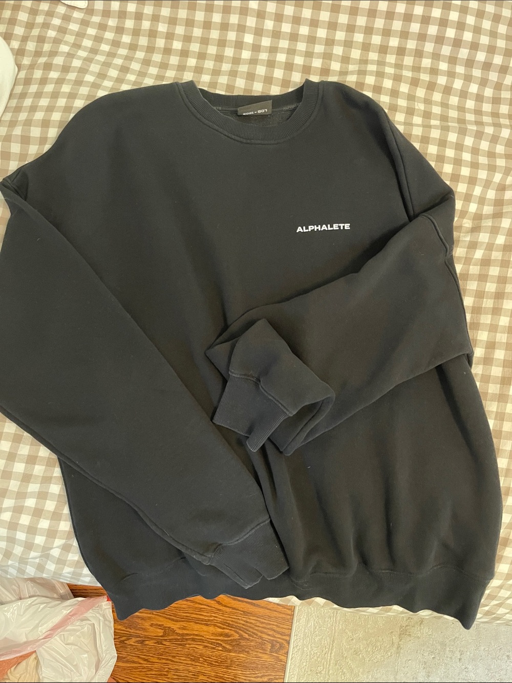 Alphalete Black Crewneck Sweatshirt with Subtle Logo